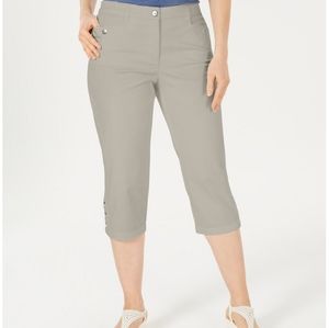 New Karen Scott Button Hem Light Tan Capri Pants
